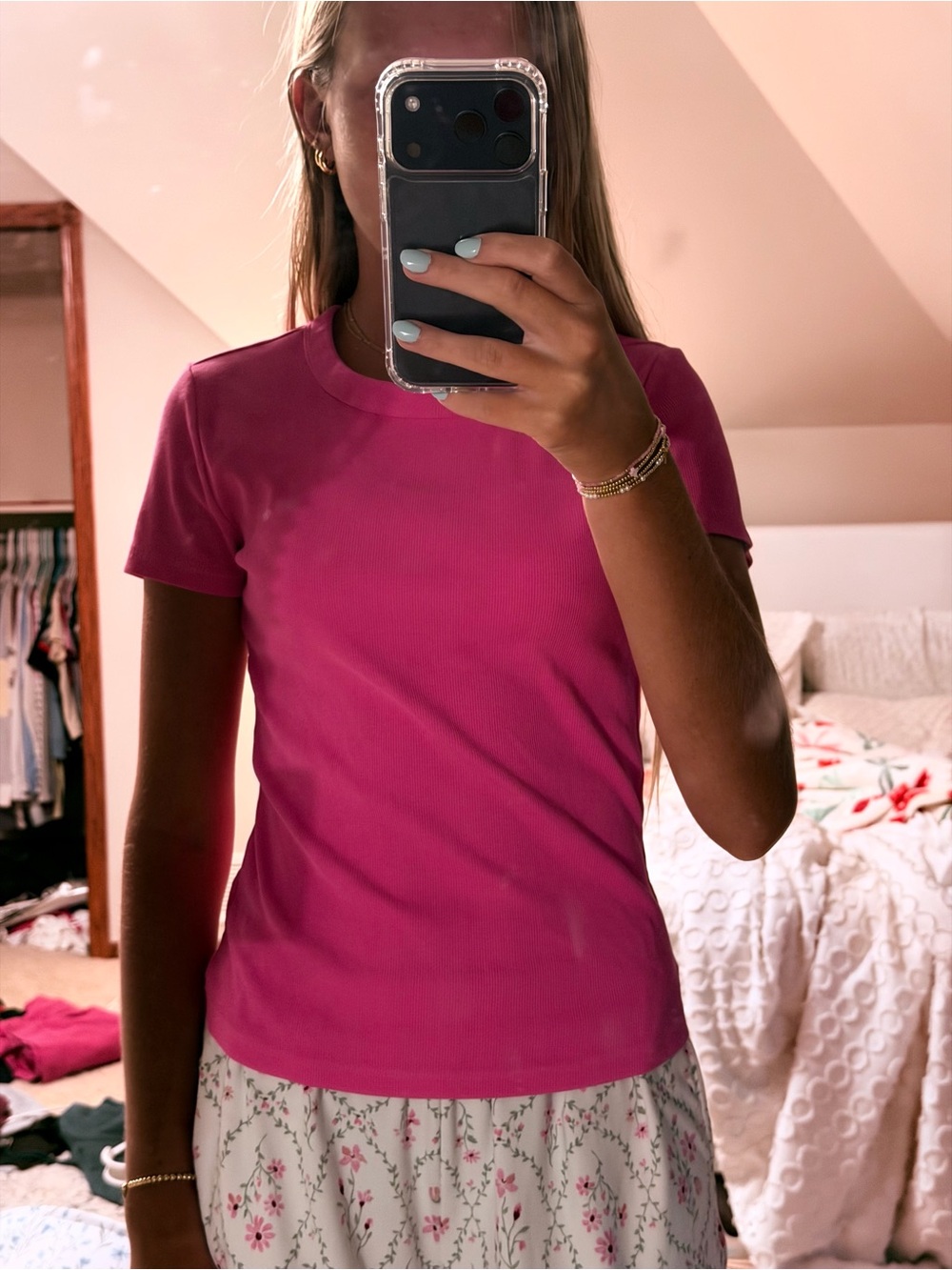 Old Navy Hot Pink Short-Sleeve Crewneck Tee